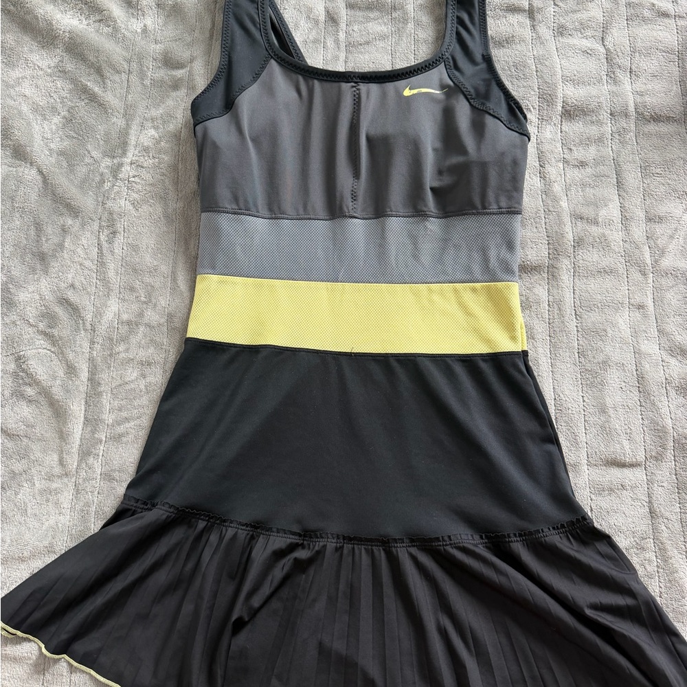 Nike Serena Williams Style Black Pleated Tennis Dress Medium Dri-Fit Athletic